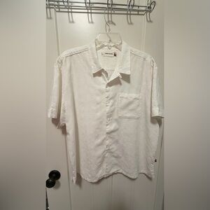 Men's Short-Sleeve White Textured Button-Down Shirt